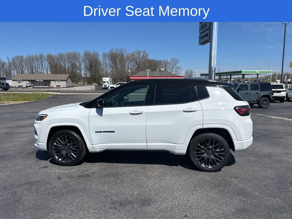 Used 2023 Jeep Compass High Altitude w/ Driver Assist Group I AWD/4WD image 7