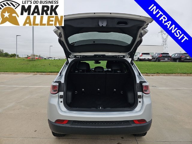 Used 2024 Jeep Compass Latitude AWD/4WD image 25