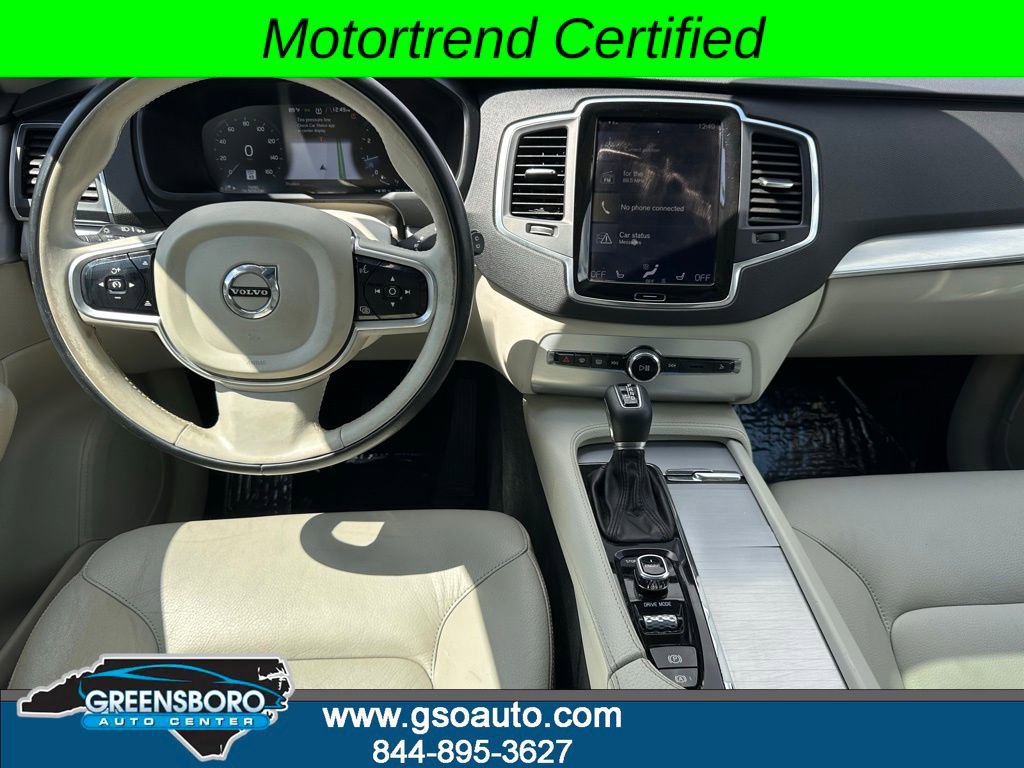 Used 2017 Volvo XC90 T6 Momentum w/ Vision Package AWD/4WD image 4