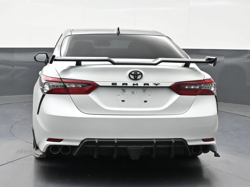 Used 2024 Toyota Camry XSE FWD image 4