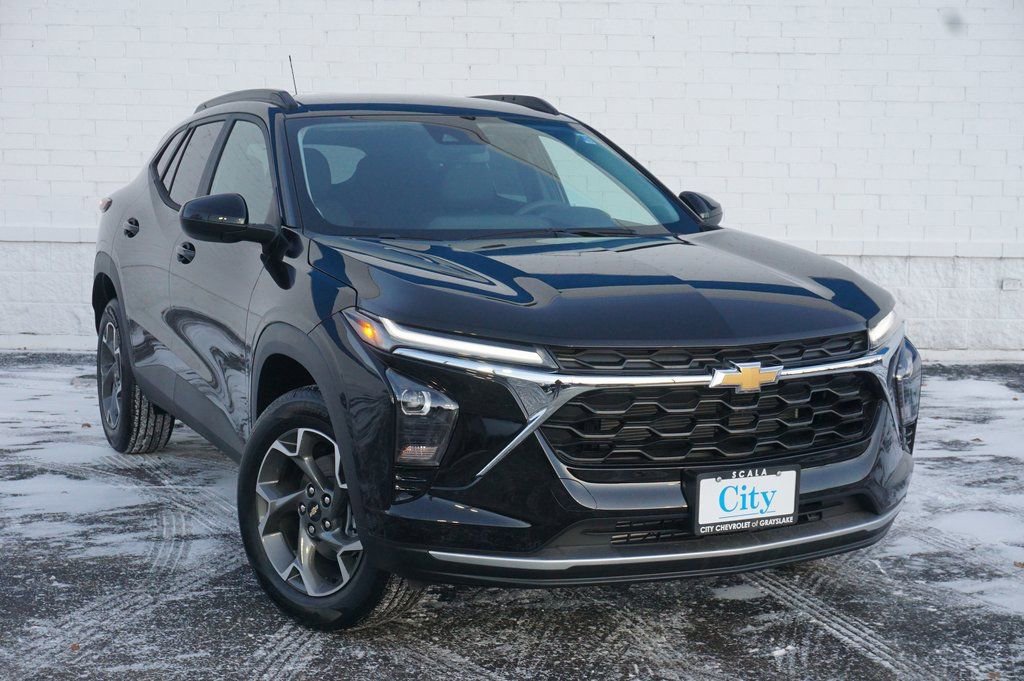 New 2026 Chevrolet Trax LT w/ Driver Confidence Package image 4