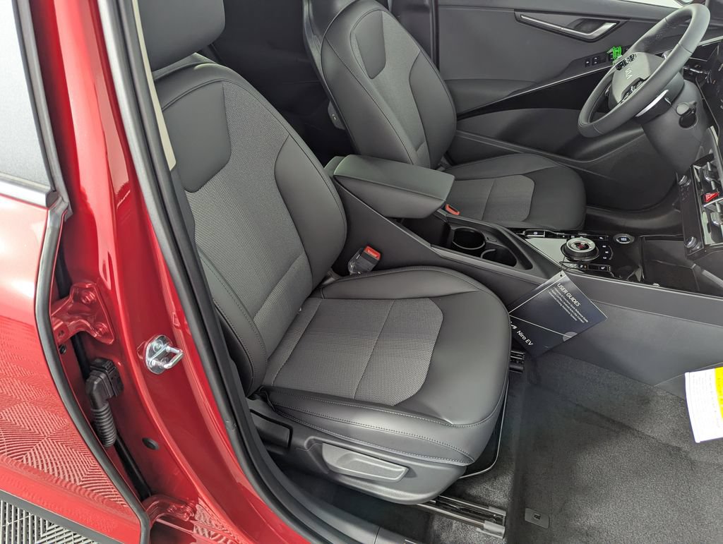 New 2025 Kia Niro EX w/ EX Cold Weather Package FWD image 35