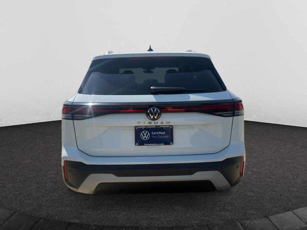 Certified 2025 Volkswagen Tiguan S FWD image 8