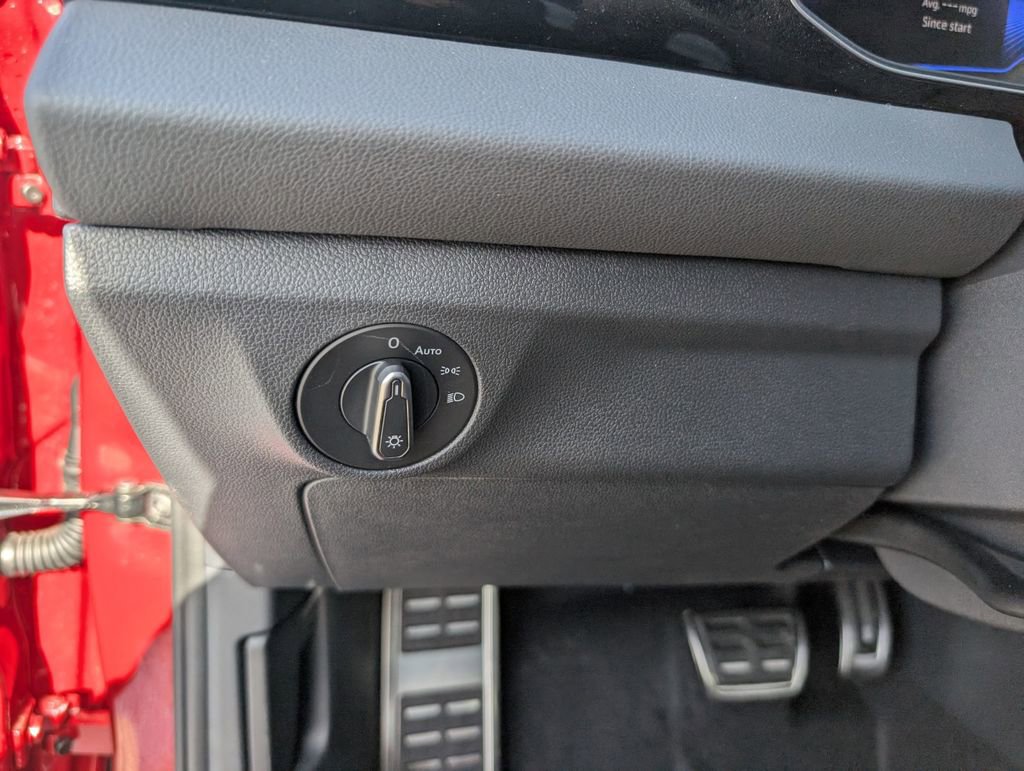 Used 2025 Volkswagen Jetta Sport image 18