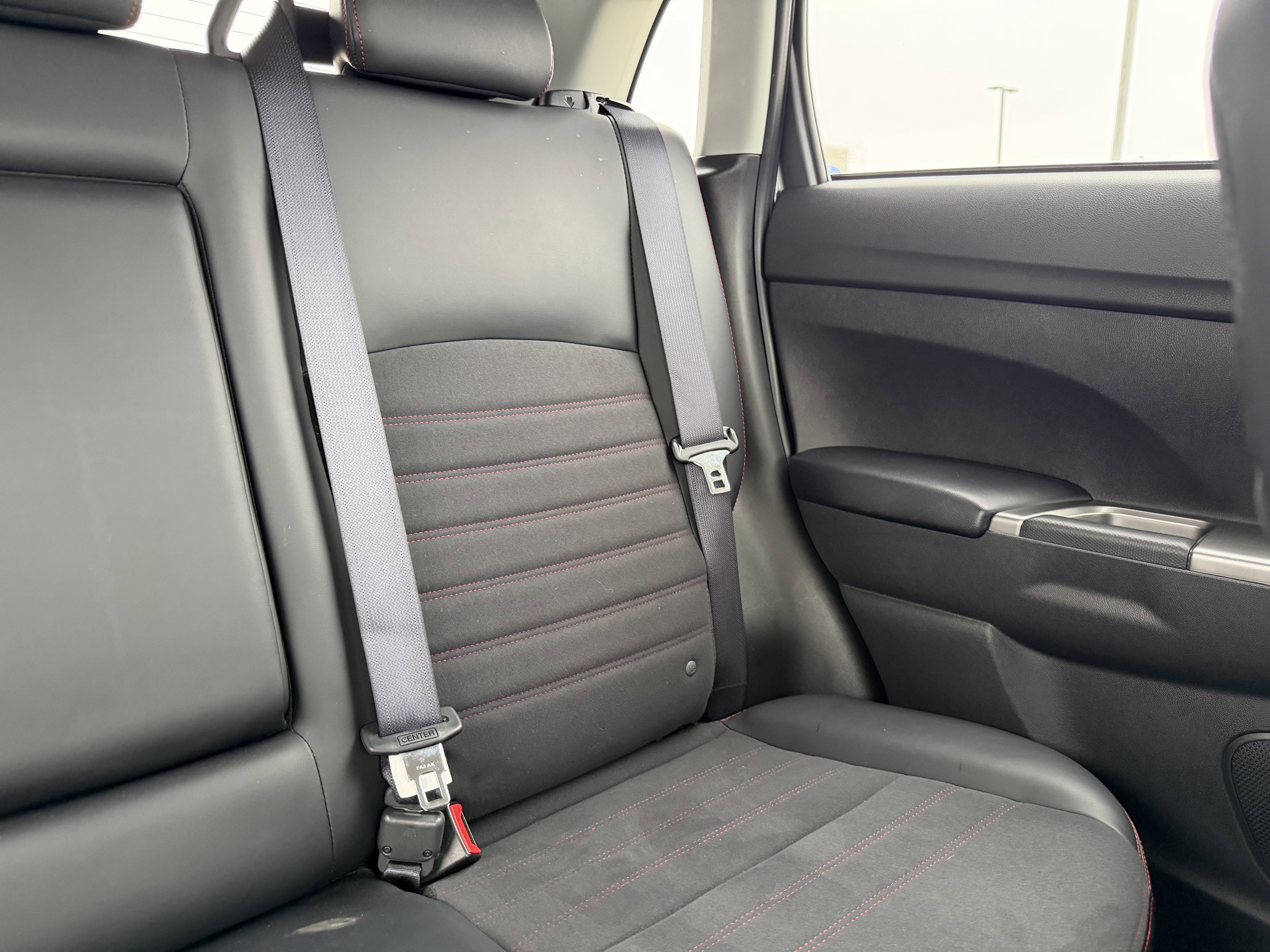 Used 2024 Mitsubishi Outlander Sport SE image 14