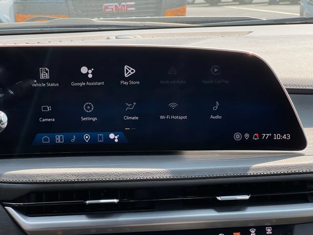 Used 2025 Cadillac XT4 Premium Luxury FWD image 8