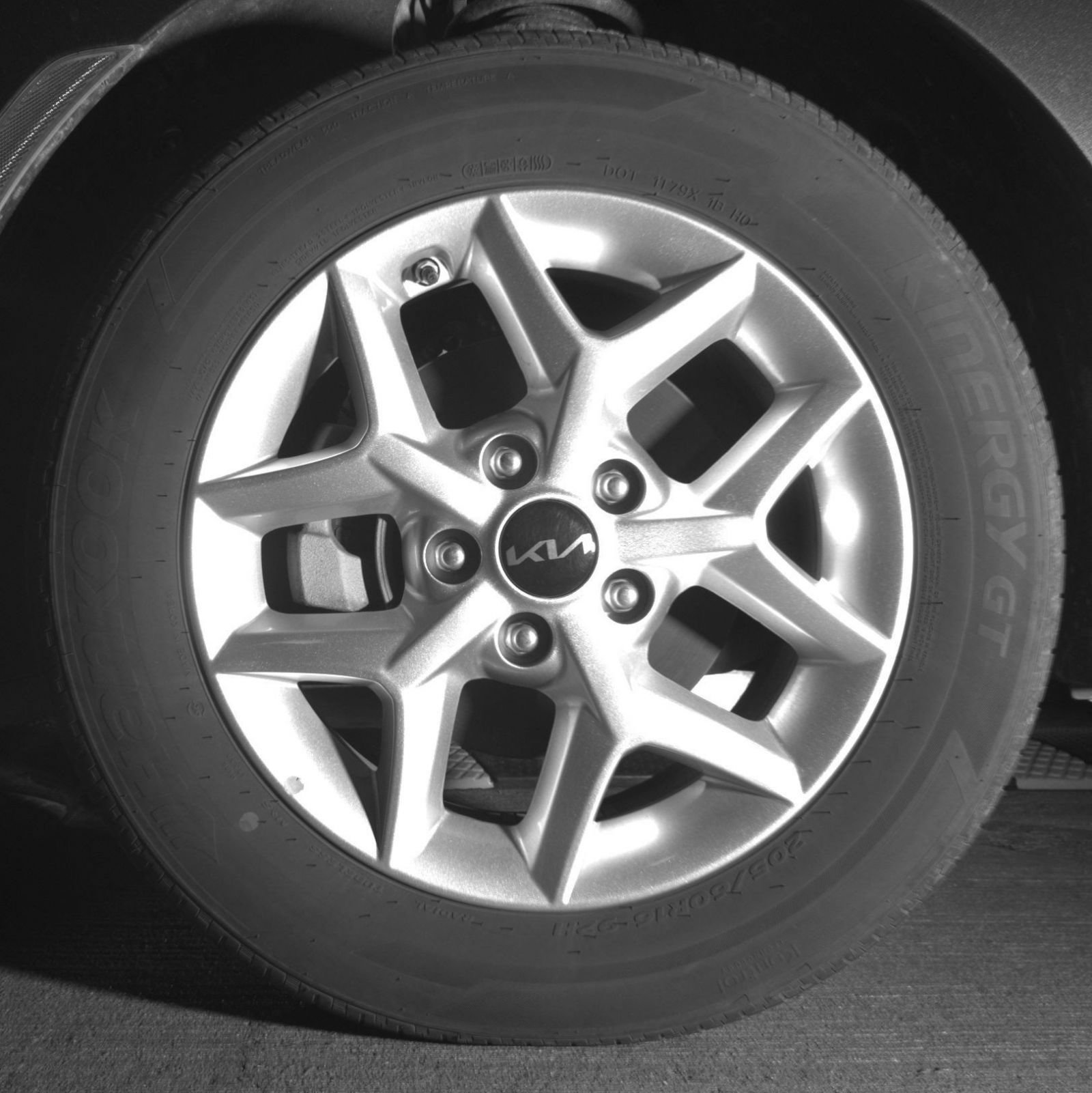 Used 2025 Kia Soul LX w/ LX Technology Package FWD image 15