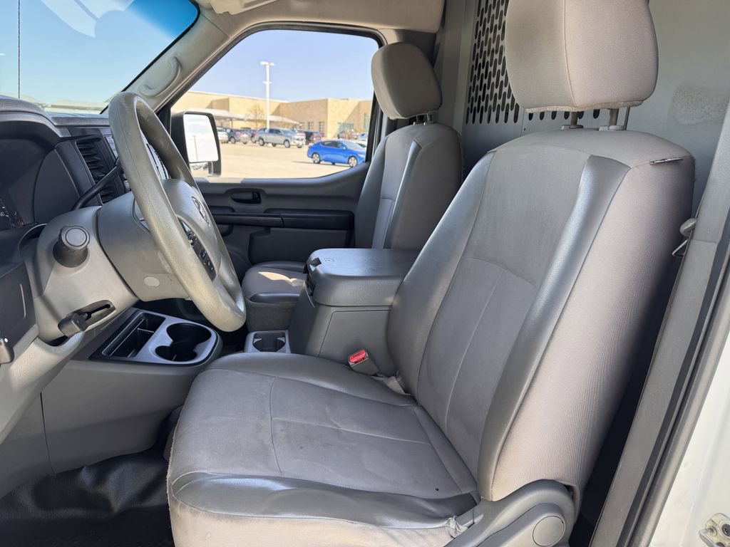 Used 2020 Nissan NV 2500 SV image 22