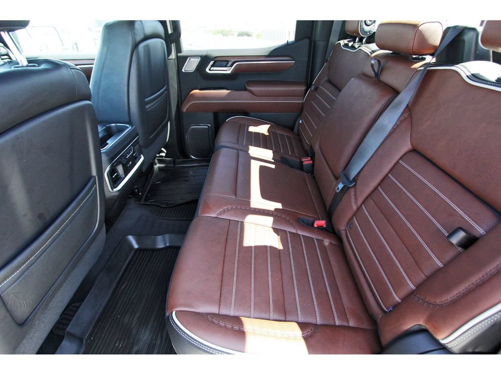 Used 2024 GMC Sierra 1500 Denali Ultimate AWD/4WD image 7