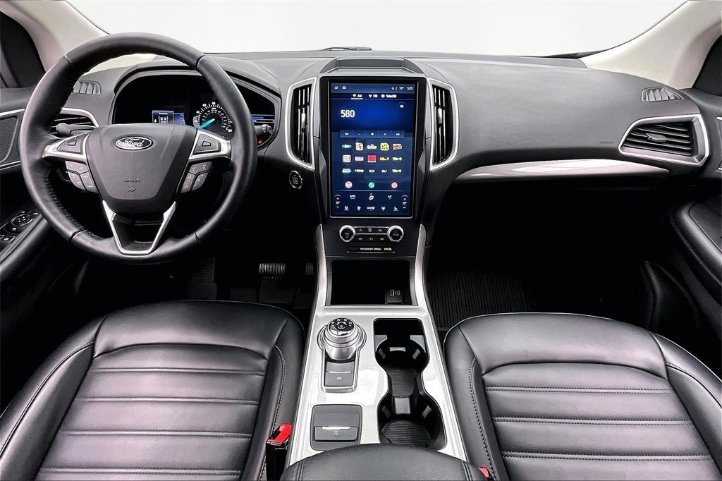 Used 2024 Ford Edge SEL w/ Convenience Package image 16
