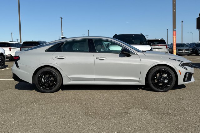 New 2026 Kia K5 GT-Line w/ GT-Line Premium Package FWD image 3