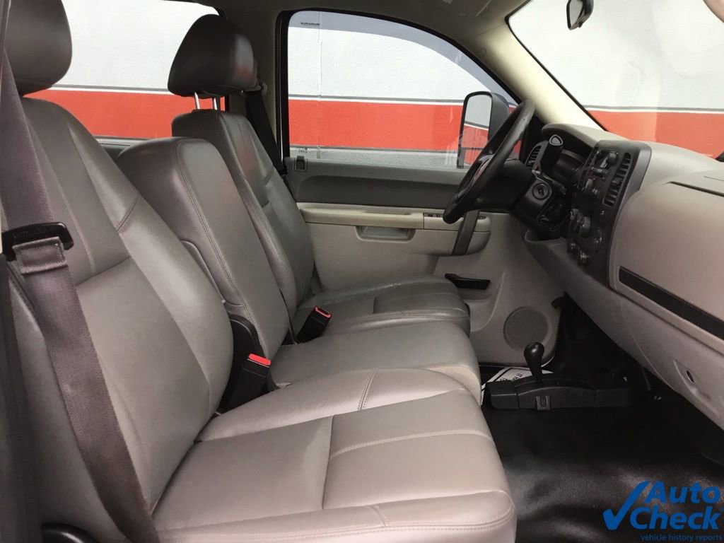 Used 2013 GMC Sierra 3500 W/T w/ Snow Plow Prep Package image 31