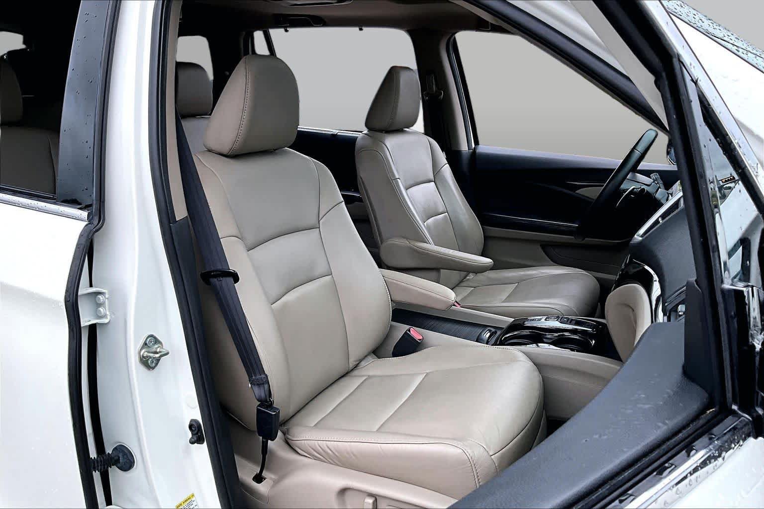 Used 2016 Honda Pilot Touring image 9