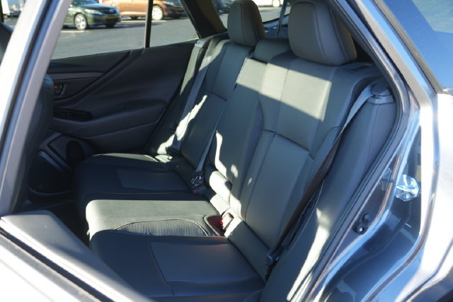 Used 2025 Subaru Outback Wilderness AWD/4WD image 18