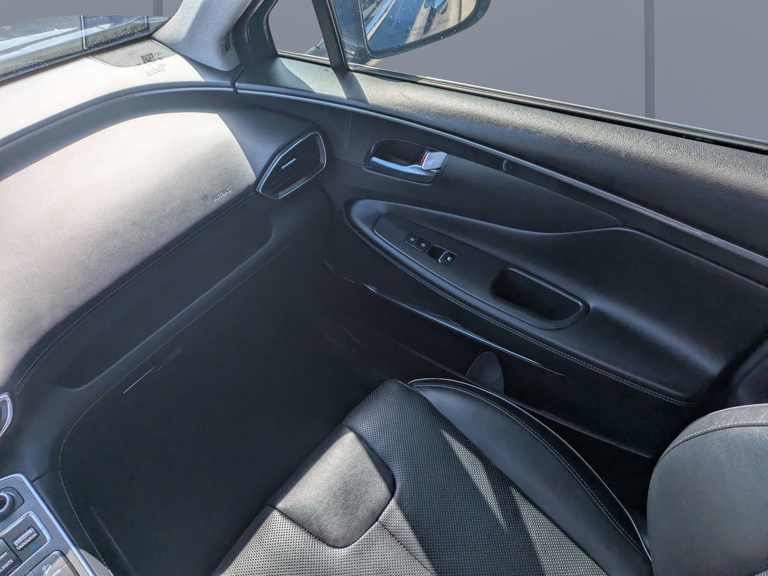 Certified 2023 Hyundai Santa Fe Limited AWD/4WD image 18