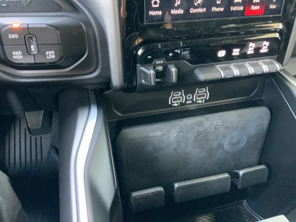 New 2025 RAM 2500 Big Horn AWD/4WD image 26