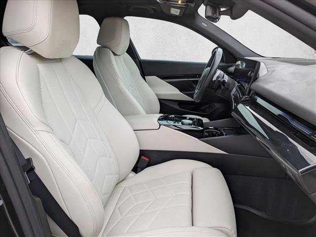 Certified 2024 BMW 530i 530i w/ M Sport Package image 22