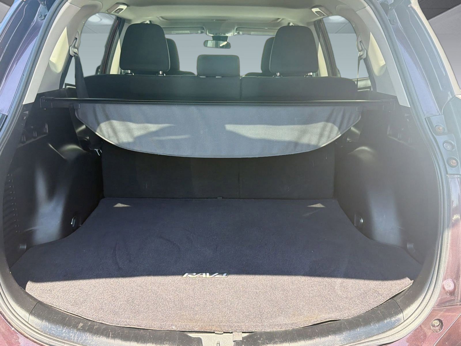 Used 2017 Toyota RAV4 XLE image 29