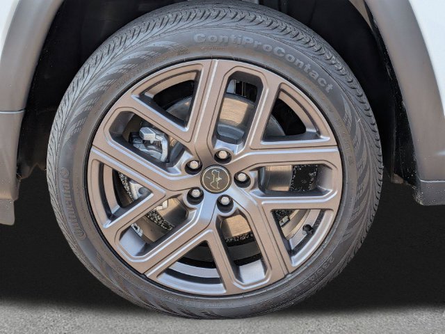 Used 2026 Jeep Compass Latitude AWD/4WD image 11
