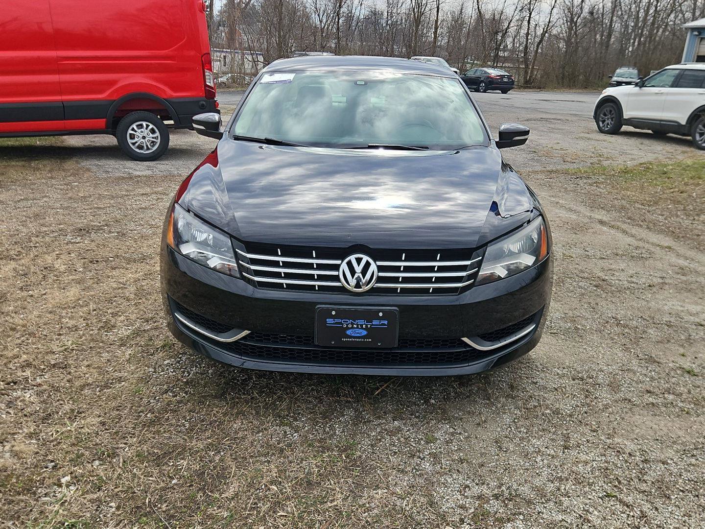Used 2015 Volkswagen Passat TDI SE image 2