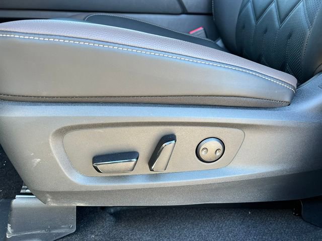 New 2026 Nissan Pathfinder Platinum image 12