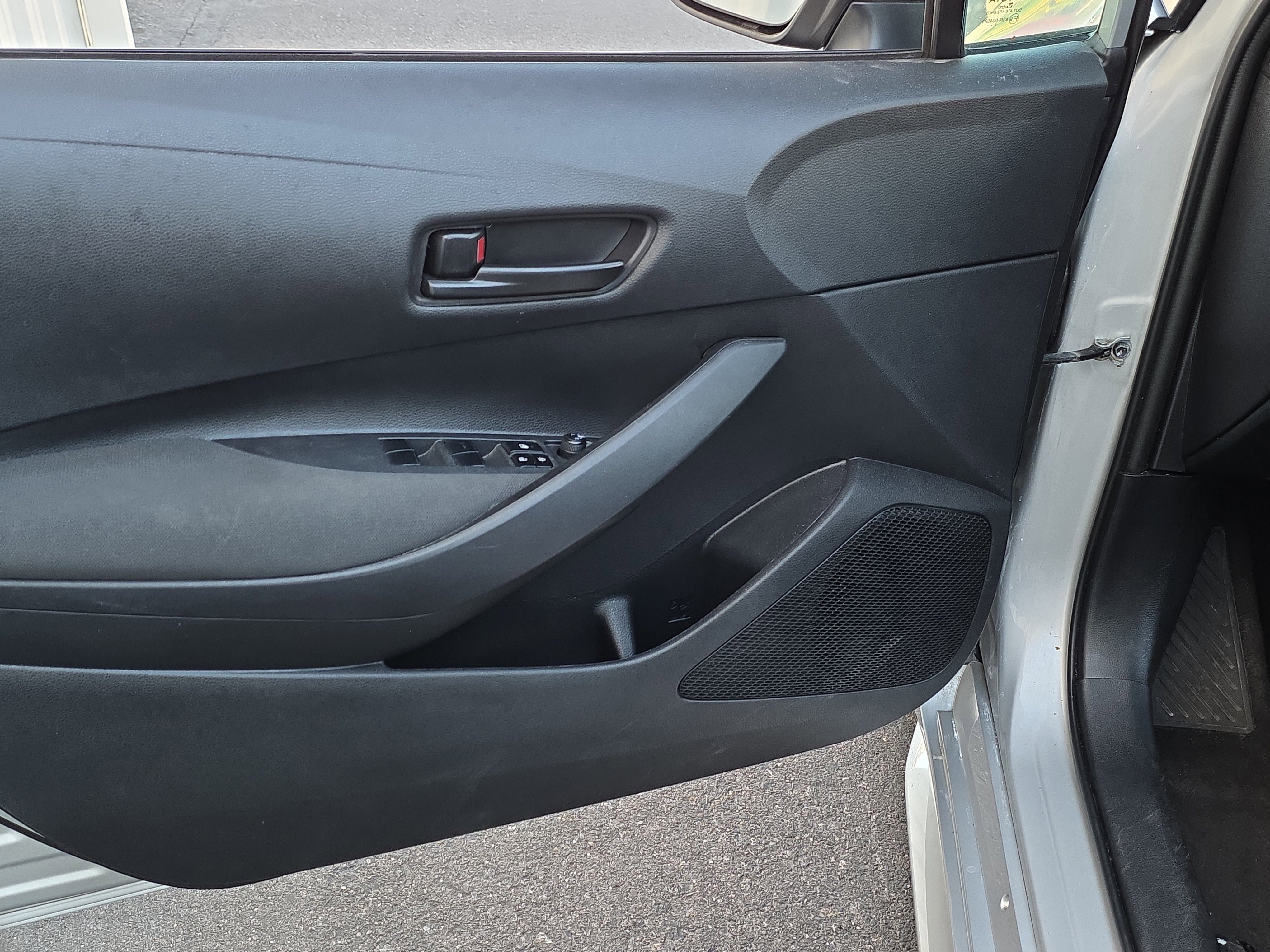 Used 2024 Toyota Corolla LE image 10