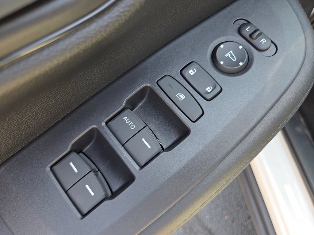New 2027 Honda HR-V LX image 28