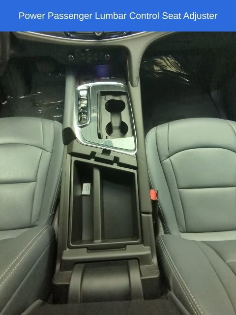 Used 2023 Buick Enclave Essence image 22