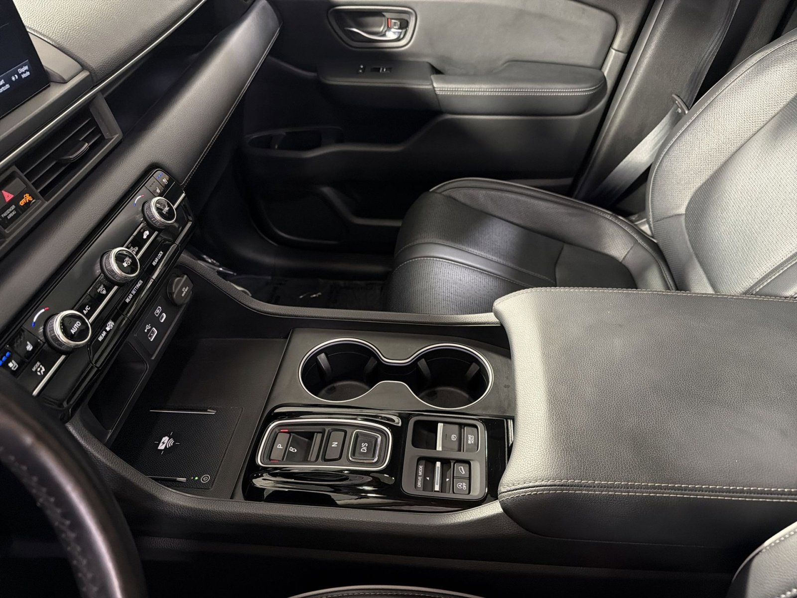 Used 2023 Honda Pilot Elite image 43