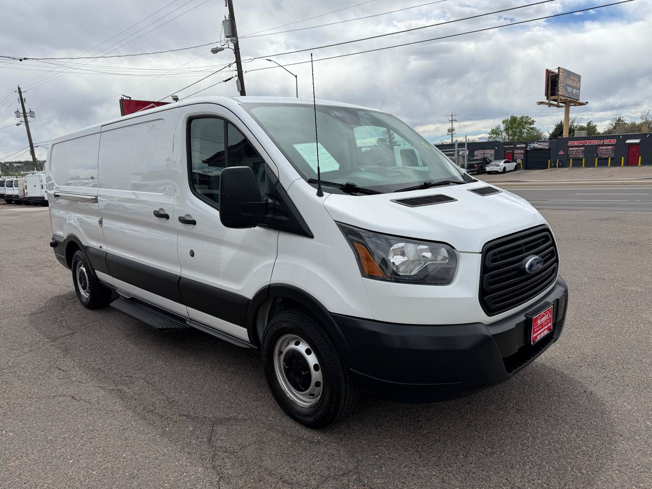 Used 2019 Ford Transit 150 148 Low Roof RWD image 2