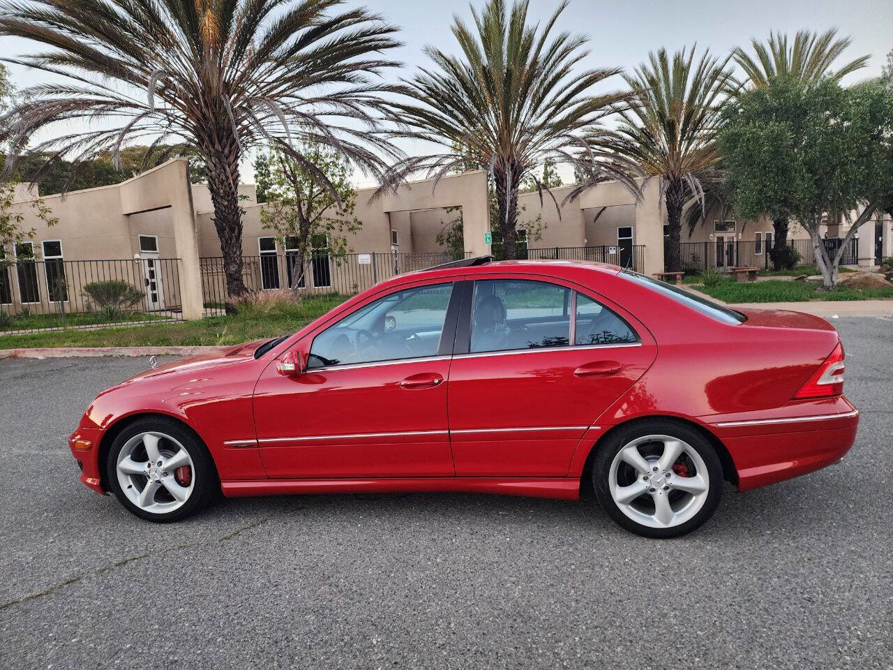 Used 2005 Mercedes-Benz C 230 Sedan image 5