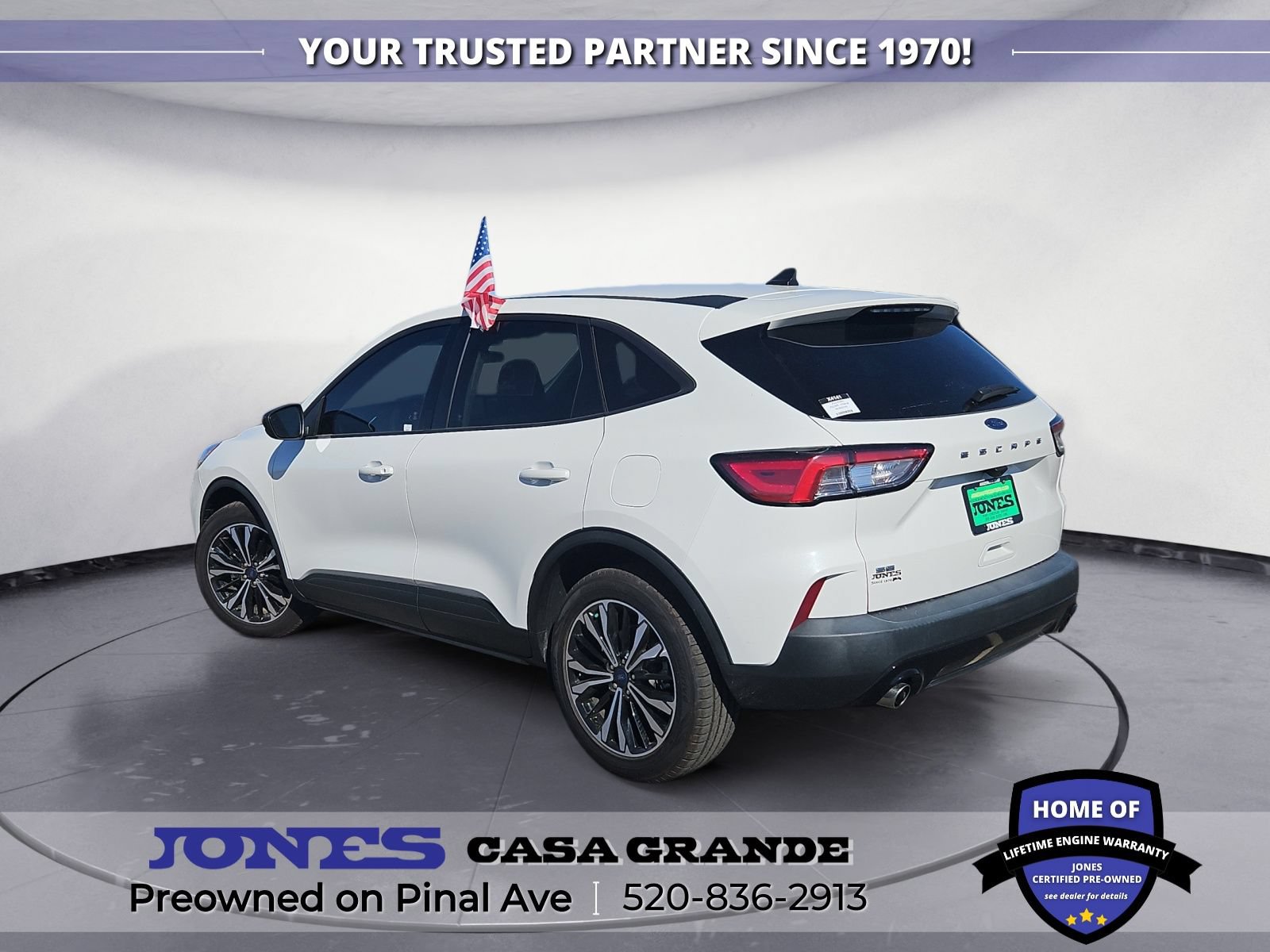 Used 2022 Ford Escape SE w/ SE Sport Appearance Package FWD image 4
