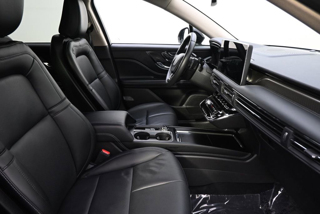 New 2026 Lincoln Corsair Reserve w/ Jet Appearance Package image 16