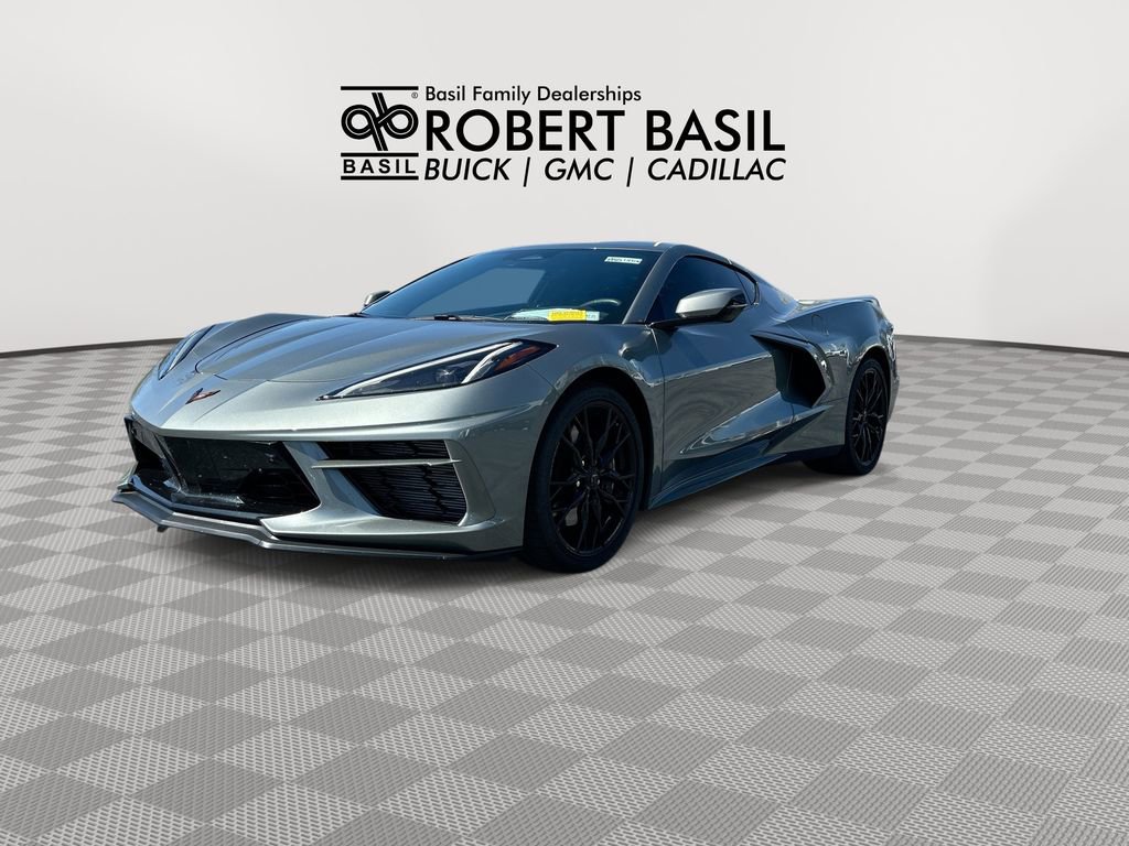 Used 2024 Chevrolet Corvette Stingray Preferred Cpe w/ Z51 Performance Package RWD image 4