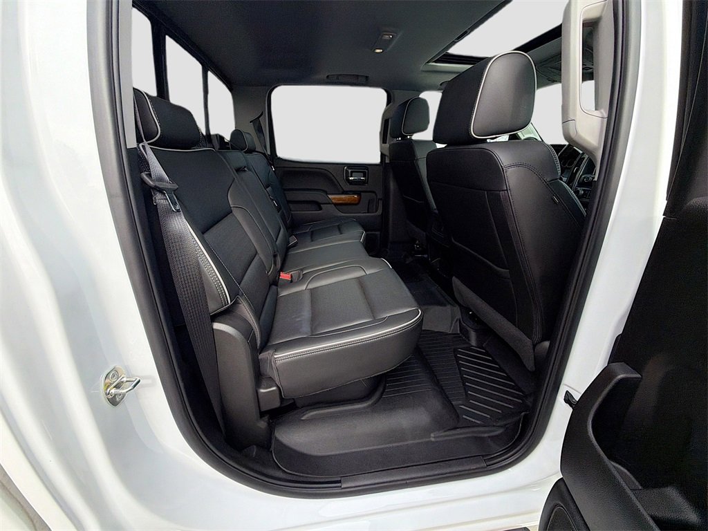 Used 2019 Chevrolet Silverado 2500 High Country w/ Duramax Plus Package image 31