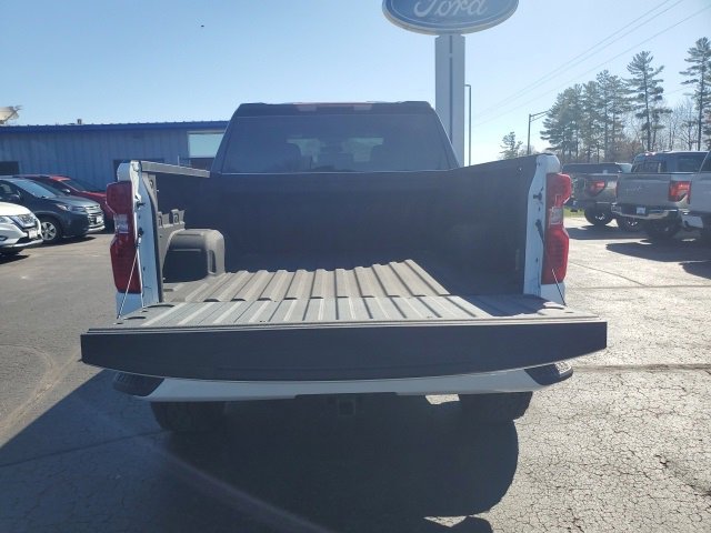 Used 2024 Chevrolet Silverado 1500 Custom w/ LPO, Dark Essentials Package image 12