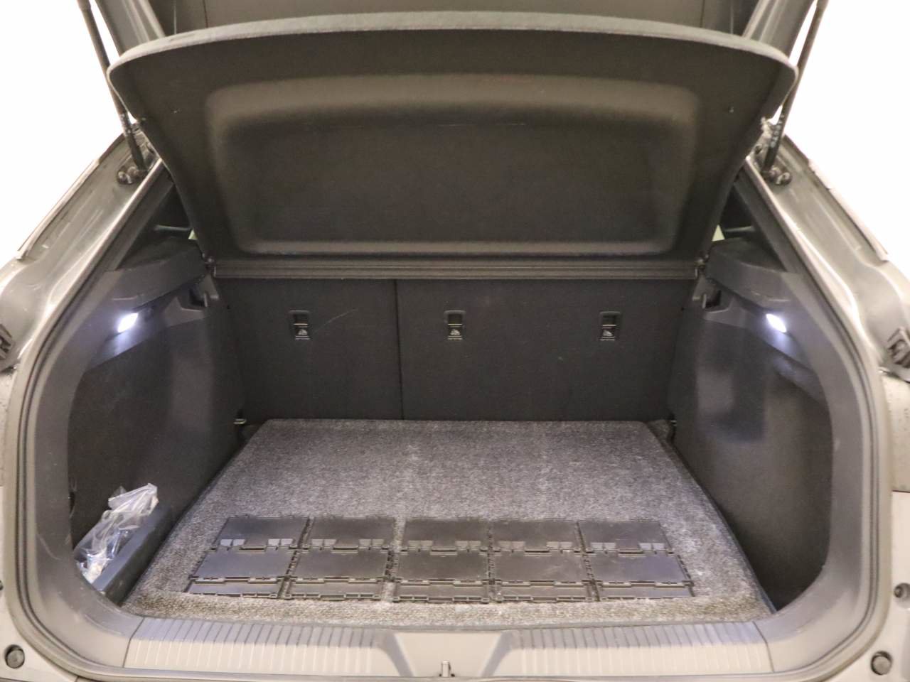 Certified 2023 Volkswagen ID.4 Pro RWD image 18