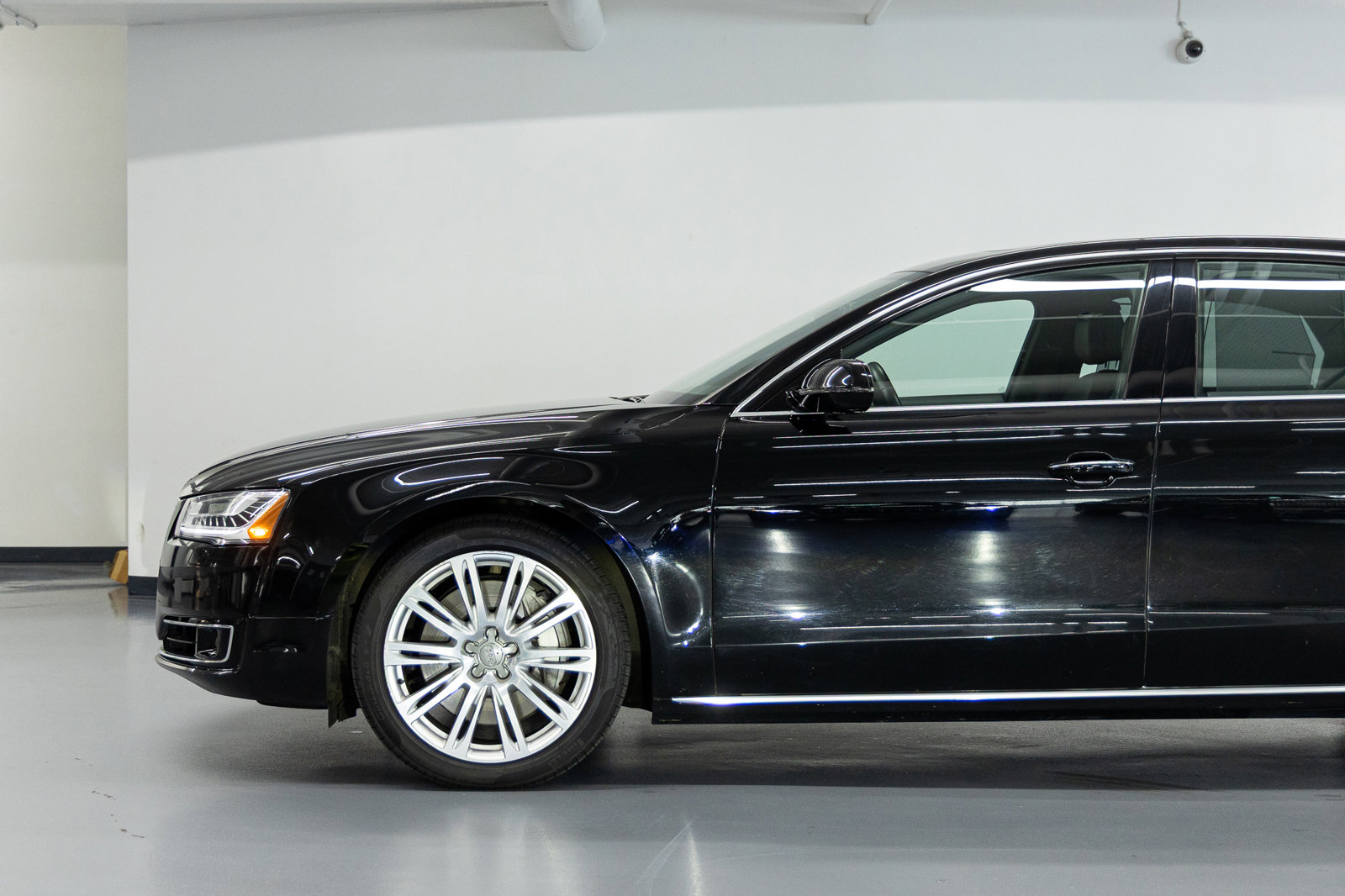 Used 2016 Audi A8 L 3.0T w/ Executive Package AWD/4WD image 11