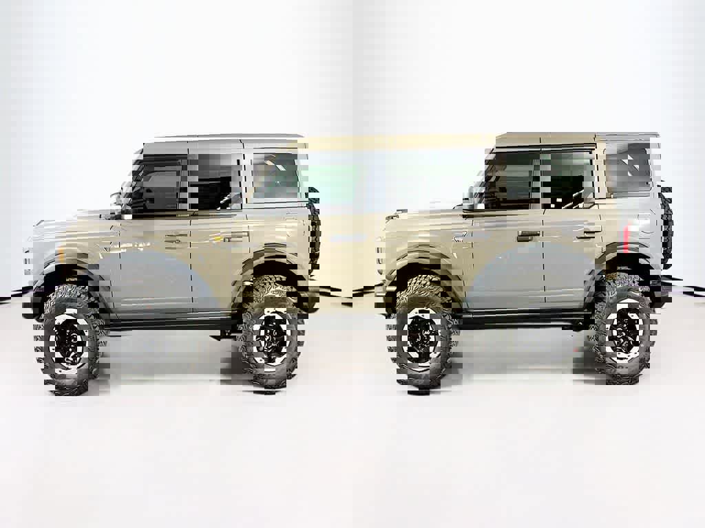 New 2025 Ford Bronco Badlands AWD/4WD image 3