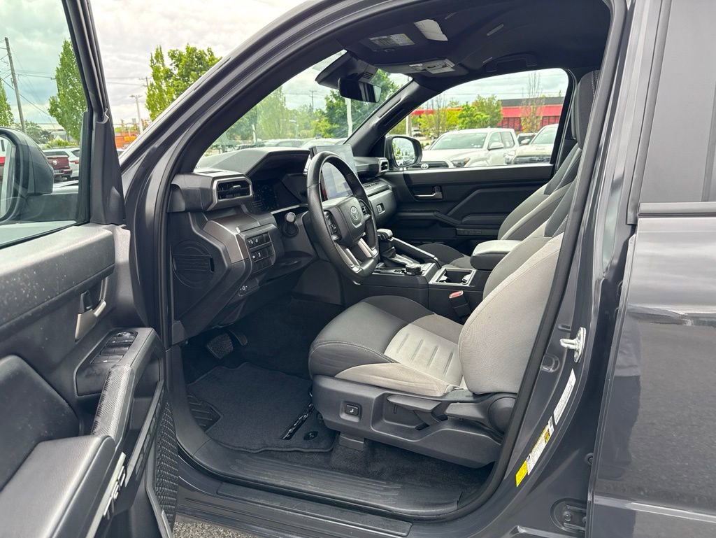 Certified 2024 Toyota Tacoma TRD Off-Road AWD/4WD image 8