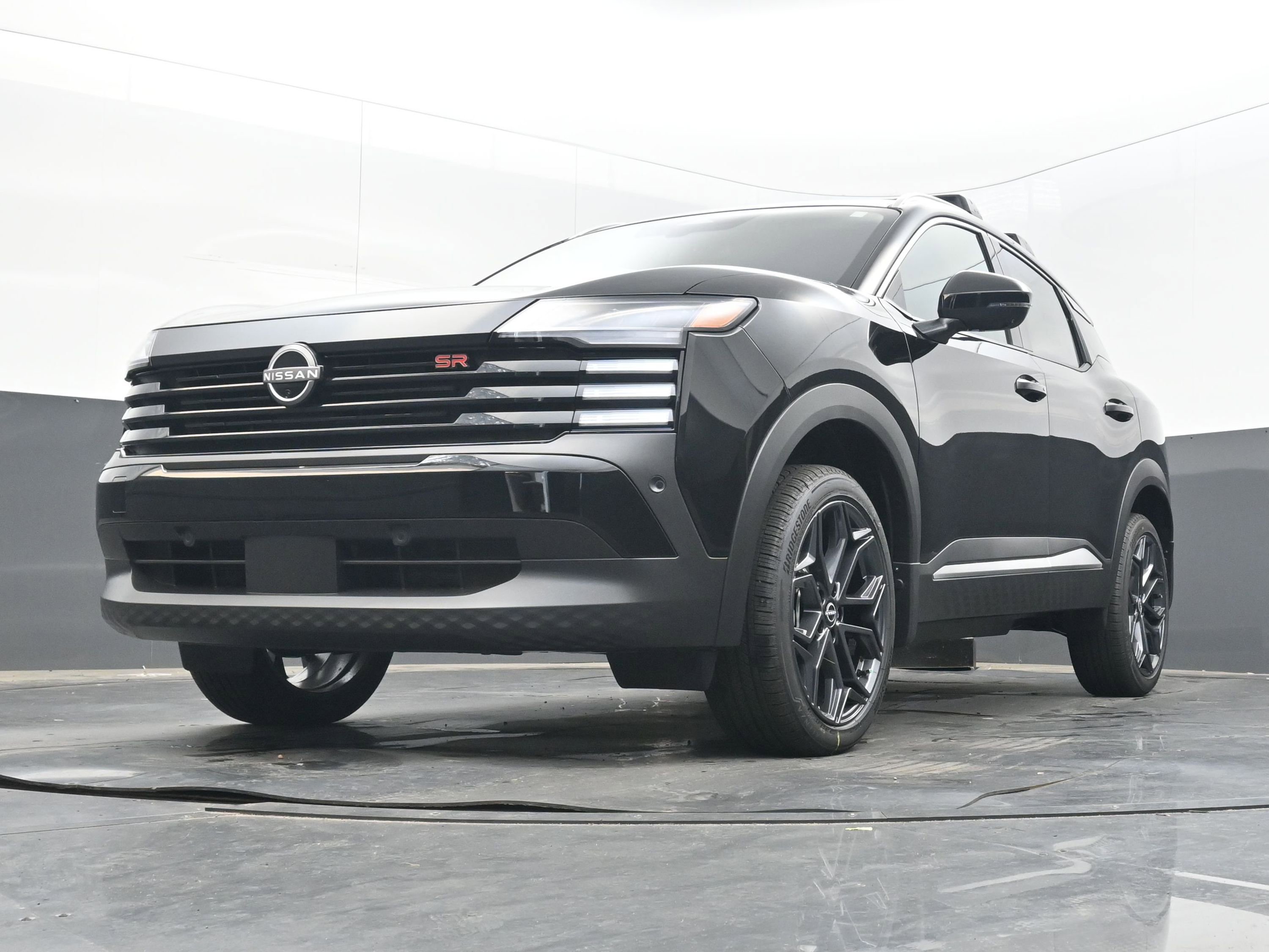 New 2026 Nissan Kicks SR image 22