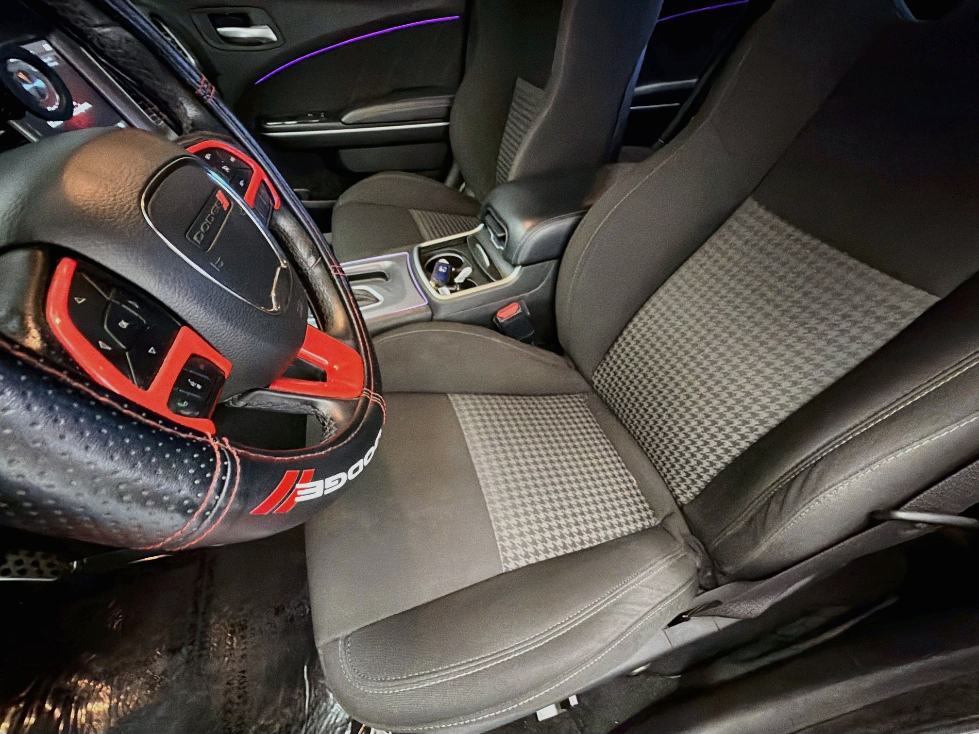 Used 2023 Dodge Charger R/T RWD image 11