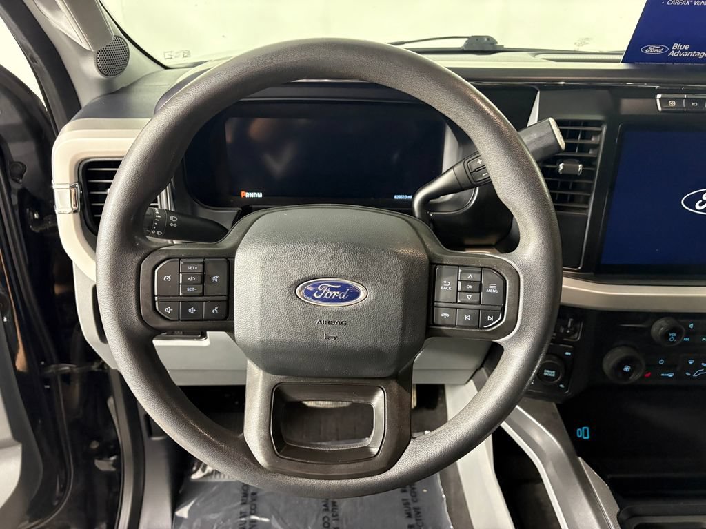 Certified 2023 Ford F250 XLT w/ Black Appearance Package AWD/4WD image 15
