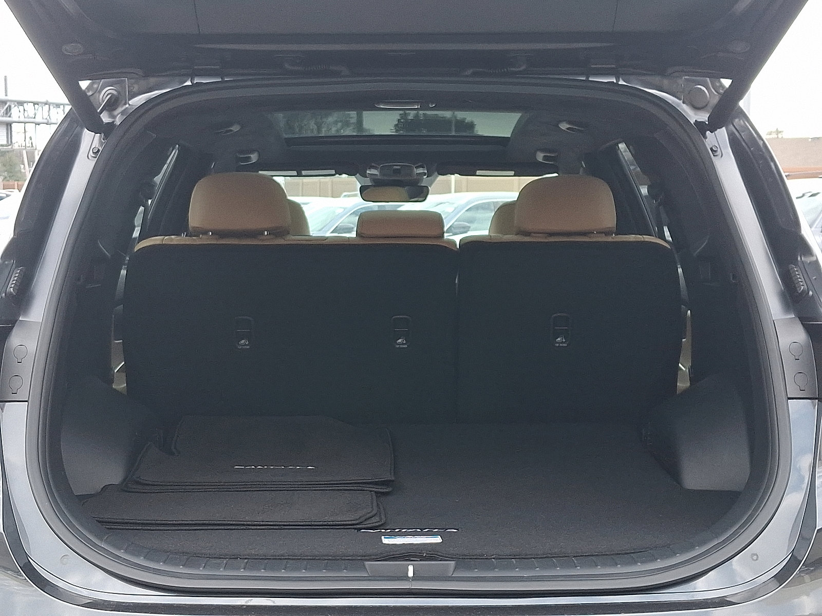 Used 2021 Hyundai Santa Fe Calligraphy w/ Cargo Package image 28