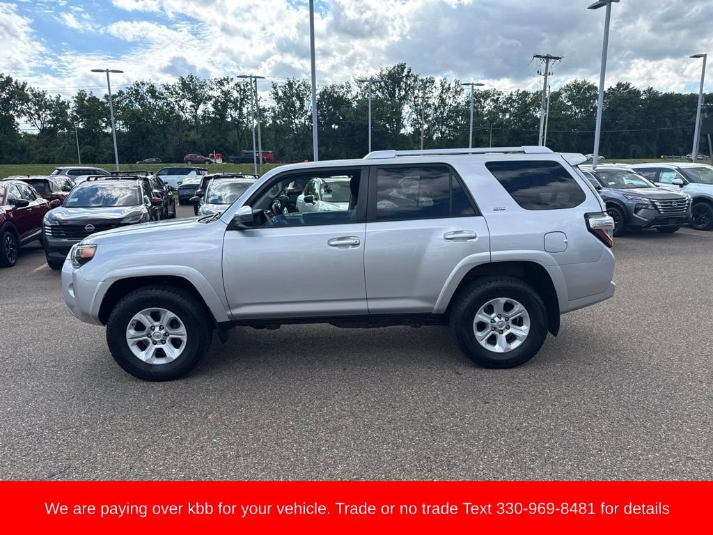 Used 2016 Toyota 4Runner SR5 AWD/4WD image 5
