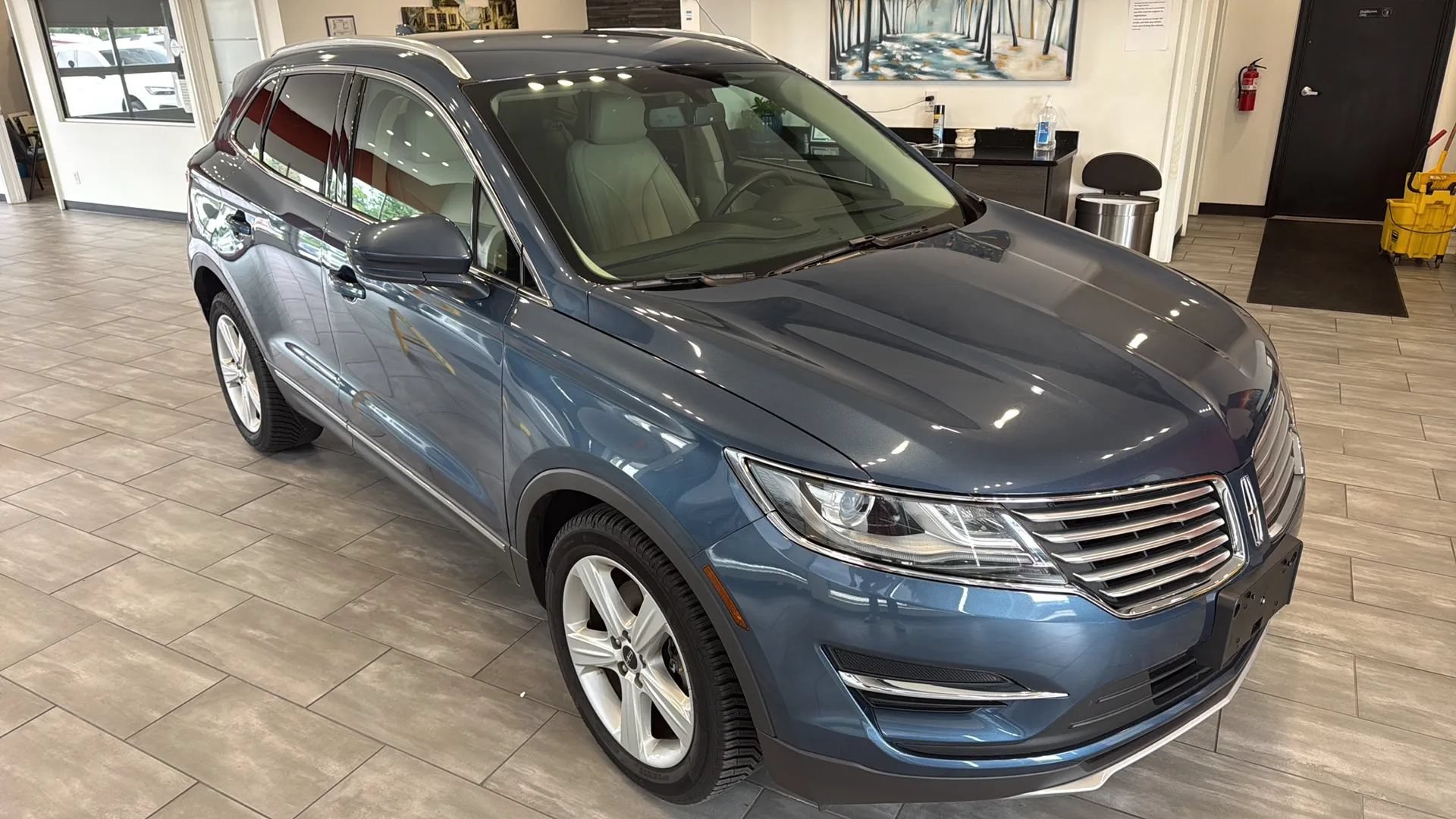 Used 2018 Lincoln MKC Premiere FWD image 9