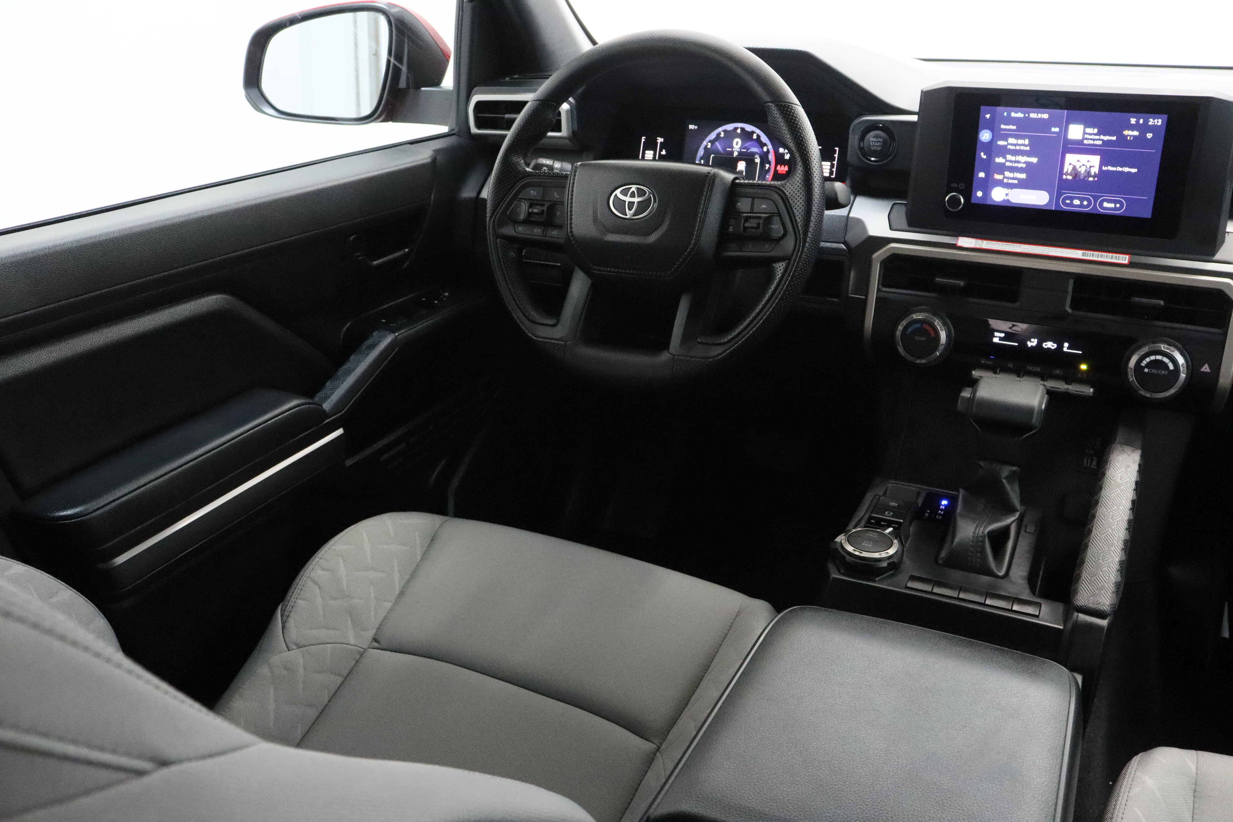 Certified 2026 Toyota Tacoma SR5 AWD/4WD image 30