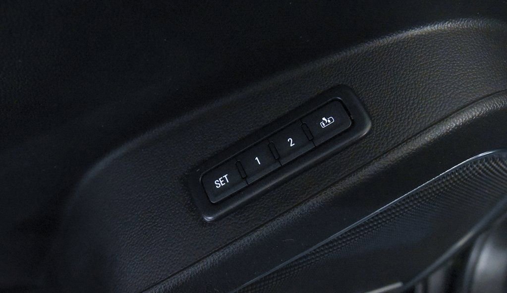 Used 2018 GMC Yukon XL Denali w/ Open Road Package image 16