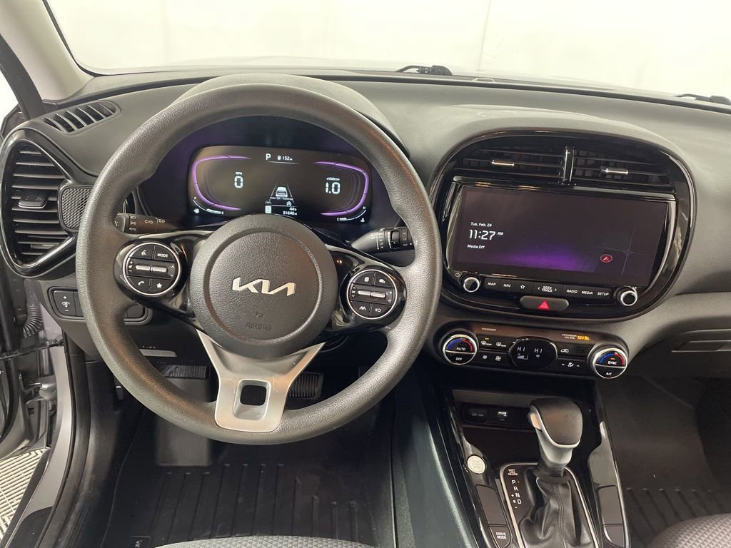 Used 2023 Kia Soul S image 12