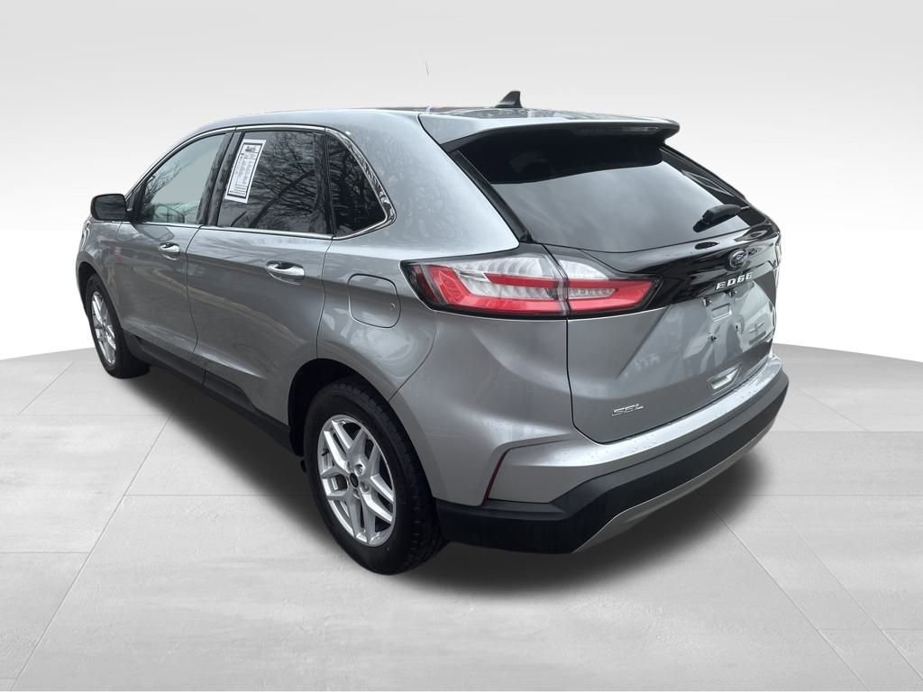 Used 2024 Ford Edge SEL image 18